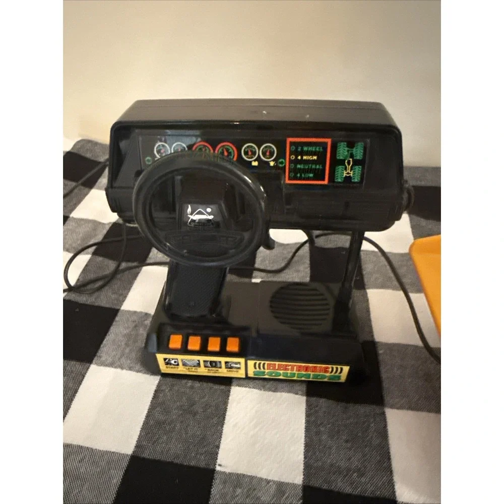 New Bright CAT 777B DUMP TRUCK‎ RC Working Good Used VTG Toy